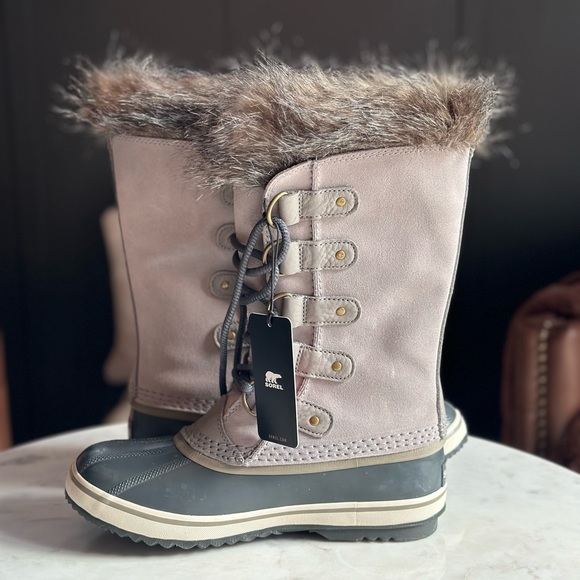 NWT SOREL WOMEN'S JOAN OF ARCTIC™ BOOT - Picture 5 of 11